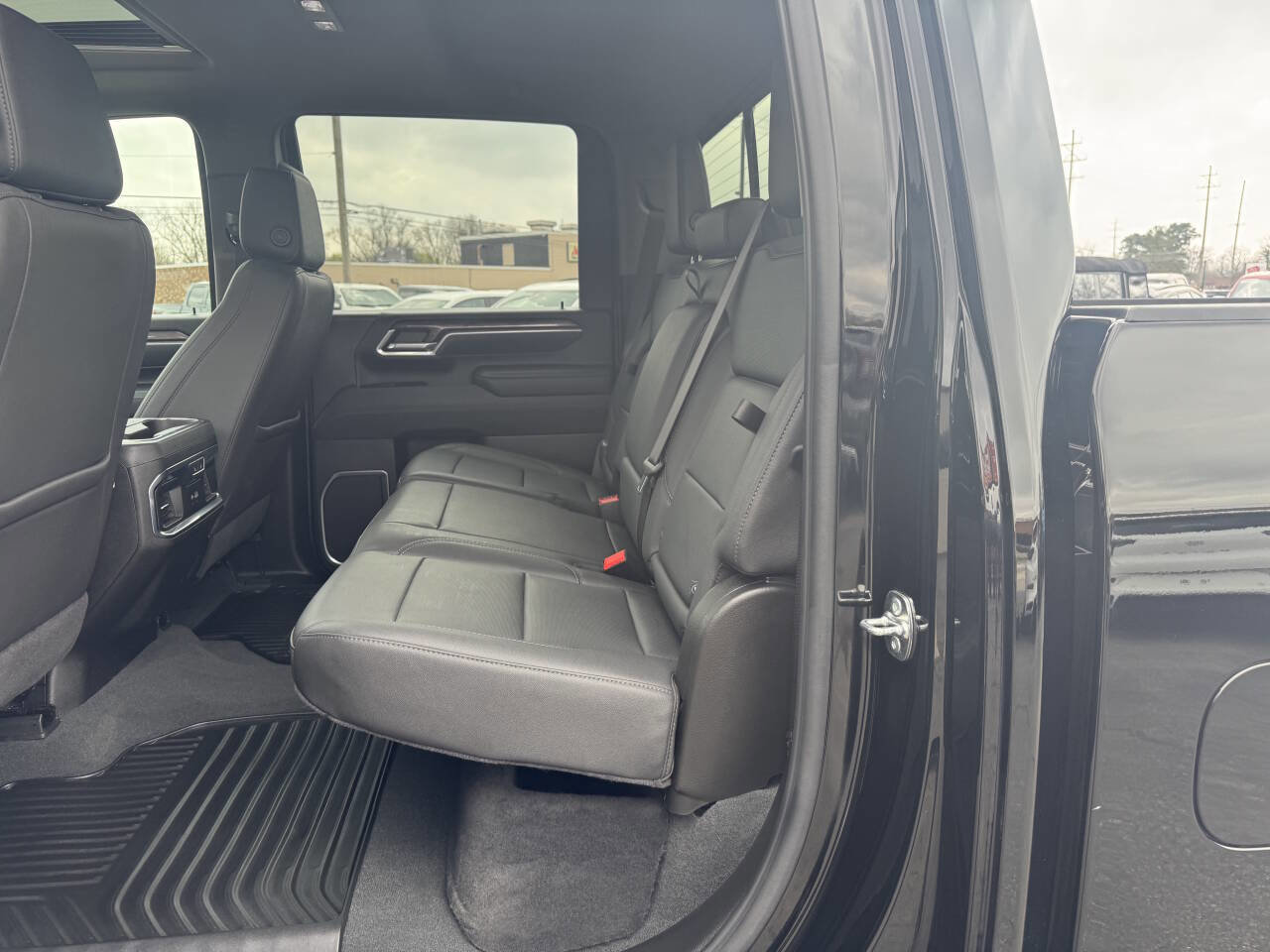 Used 2025 Chevrolet Silverado 2500 LTZ w/ Trail Boss Package image 9