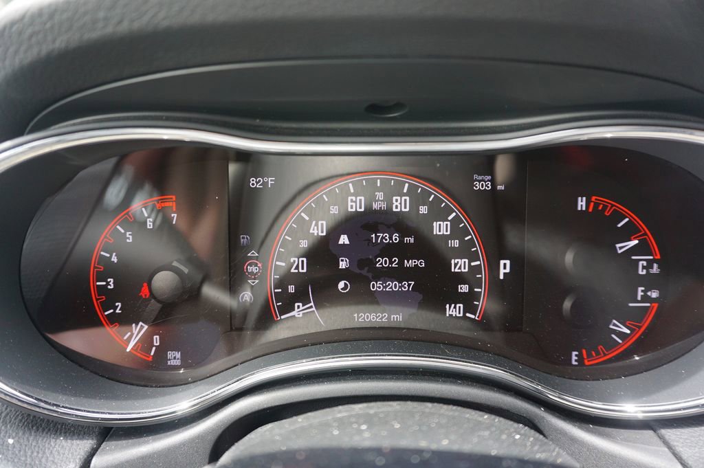 Used 2016 Dodge Durango Limited w/ Nav & Power Liftgate Group RWD image 6