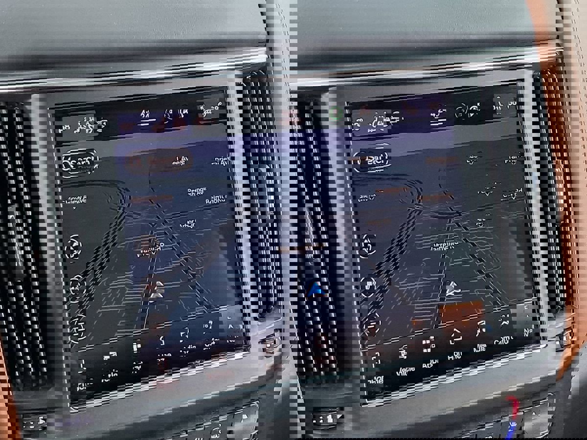 Used 2021 Maserati Levante S GranSport image 25