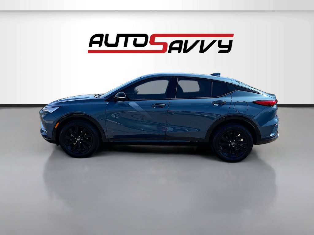 Used 2025 Buick Envista Sport Touring FWD image 4