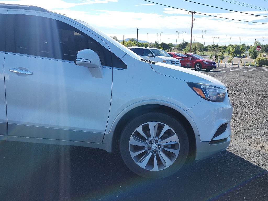 Used 2019 Buick Encore Preferred w/ LPO, Active Package FWD image 4