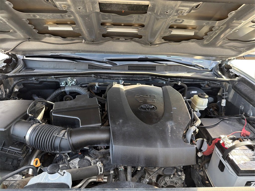 Used 2017 Toyota Tacoma TRD Sport image 12