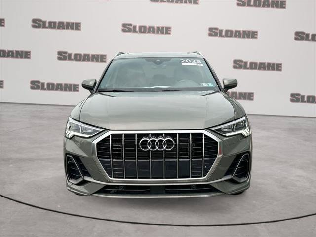 Certified 2025 Audi Q3 2.0T Premium AWD/4WD image 8