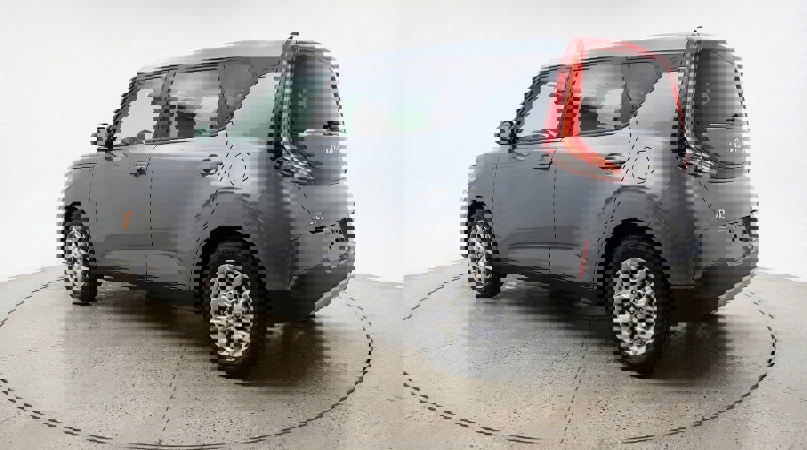 Used 2025 Kia Soul LX w/ LX Technology Package FWD image 5