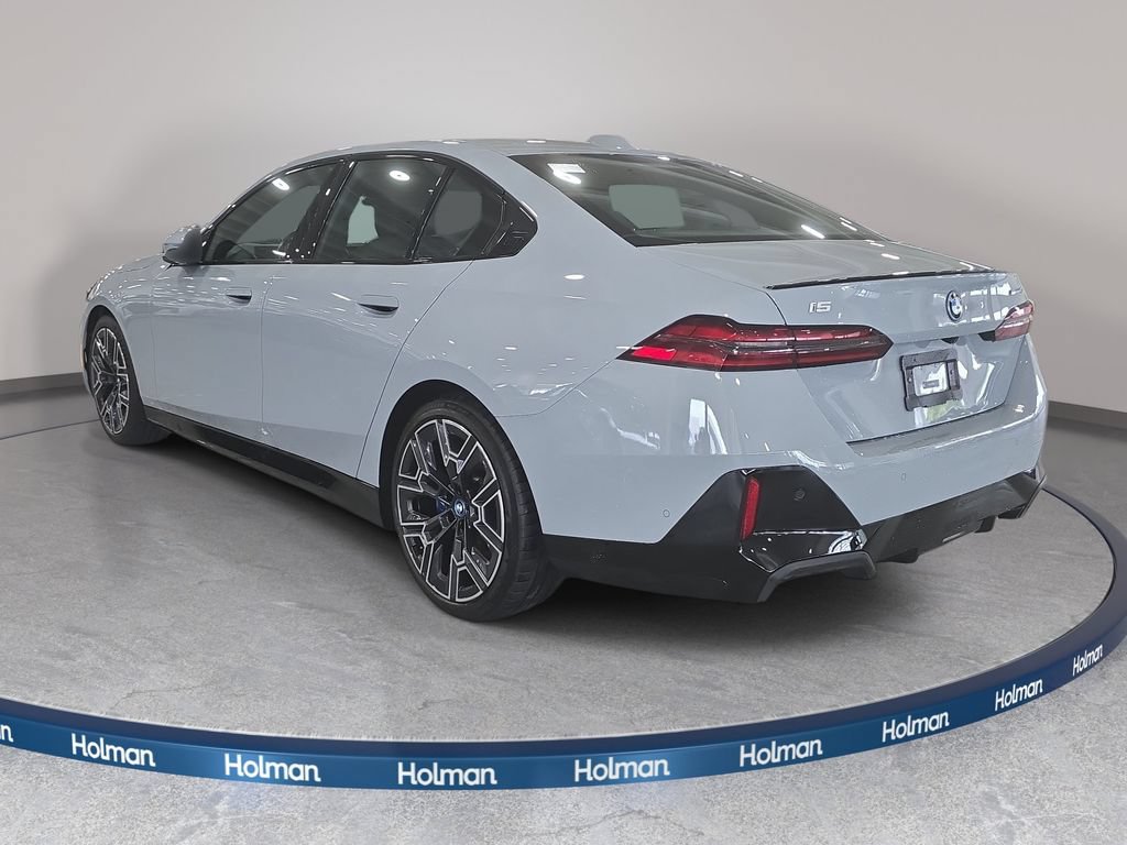 Used 2024 BMW i5 eDrive40i w/ M Sport Package RWD image 7