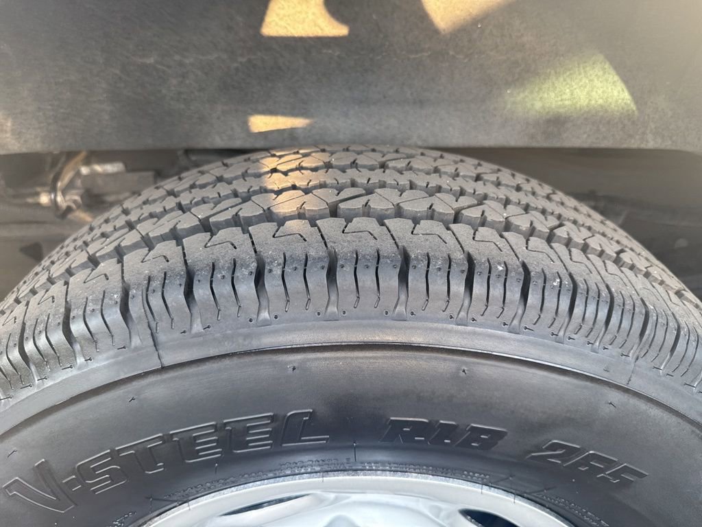 Used 2023 Chevrolet Express 2500 w/ Driver Convenience Package RWD image 28