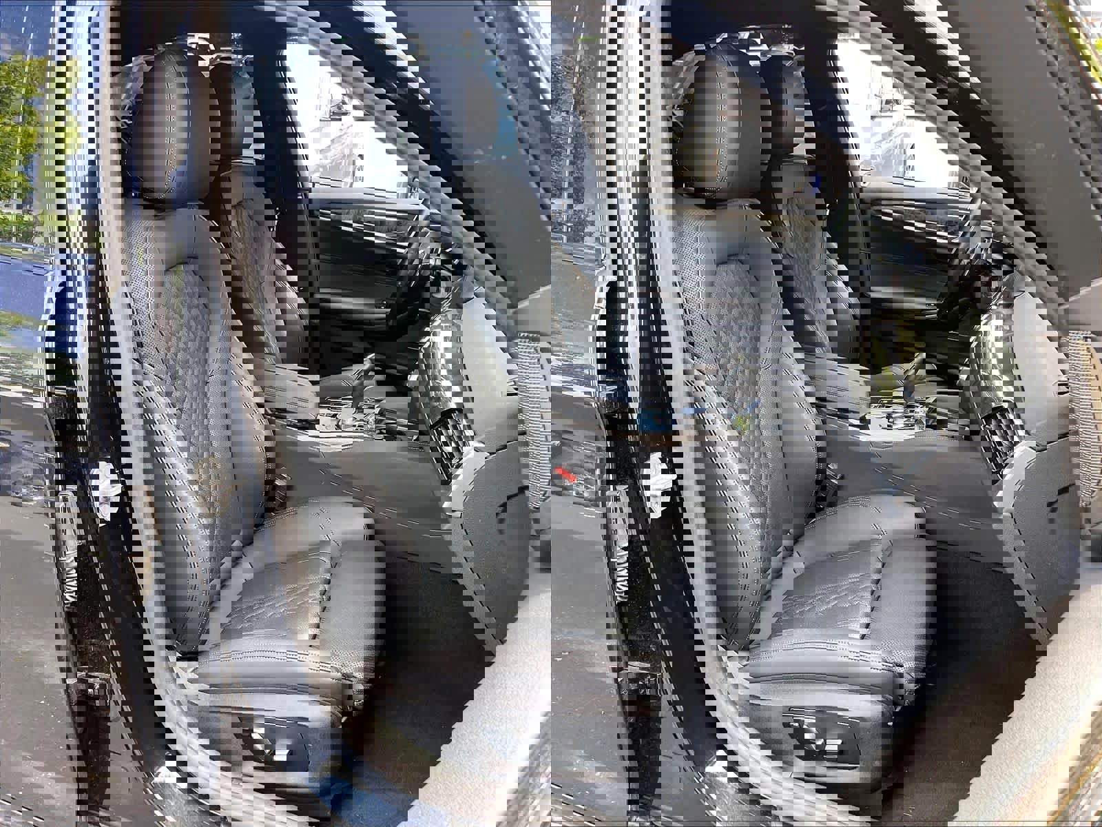 Used 2023 BMW 540i w/ M Sport Package image 9