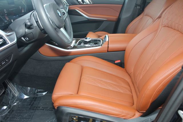 Used 2025 BMW X5 xDrive40i w/ Executive Package image 22