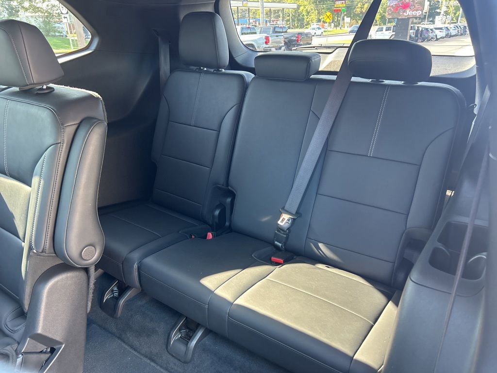 Used 2024 GMC Acadia Elevation image 15