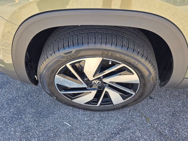 Used 2026 Volkswagen Atlas SE FWD image 19