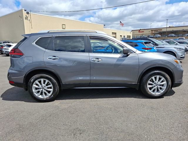 Used 2018 Nissan Rogue SV w/ Sun & Sound Touring Package image 7