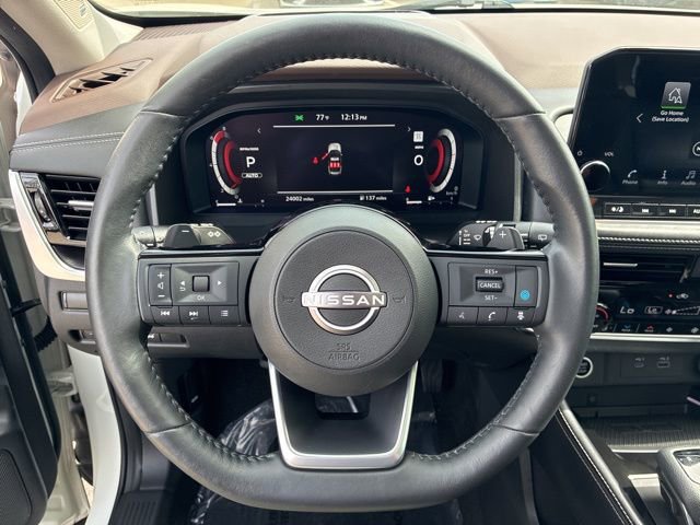 Used 2023 Nissan Rogue Platinum w/ Platinum Premium Package AWD/4WD image 33