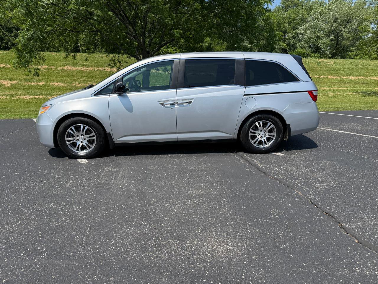 Used 2013 Honda Odyssey EX-L image 18