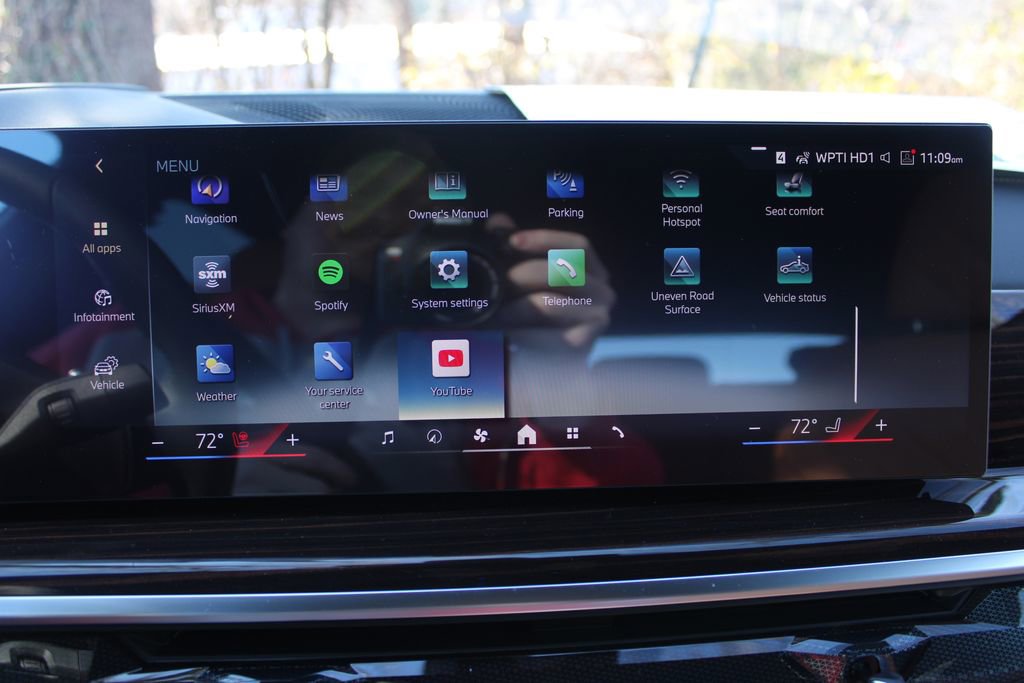 New 2026 BMW X5 xDrive50e w/ Climate Comfort Package image 16