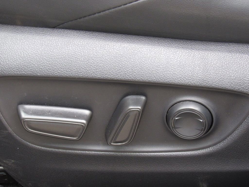 Certified 2024 Toyota RAV4 XSE w/ Weather Package AWD/4WD image 15