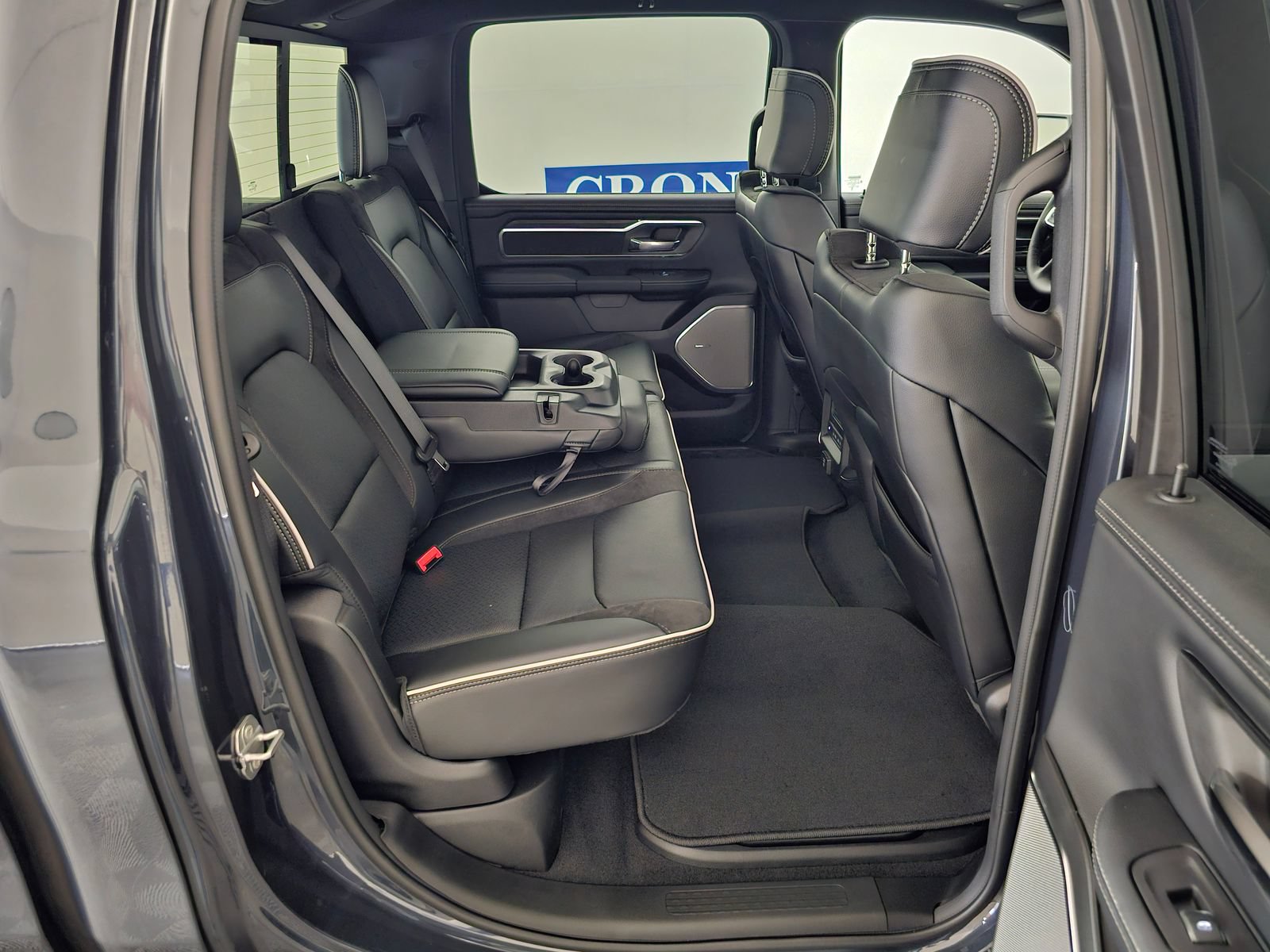 New 2026 RAM 1500 Laramie AWD/4WD image 22