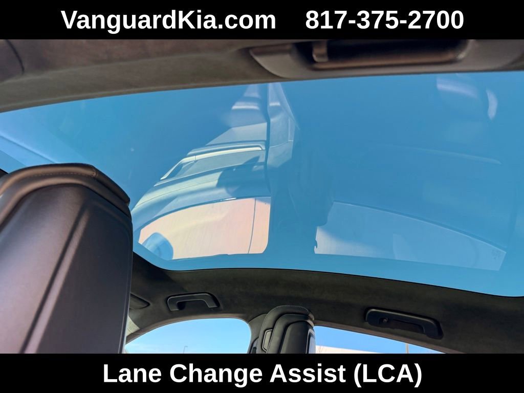 Used 2020 Porsche Taycan Turbo S image 28