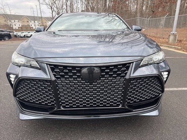Used 2019 Toyota Avalon XSE image 2