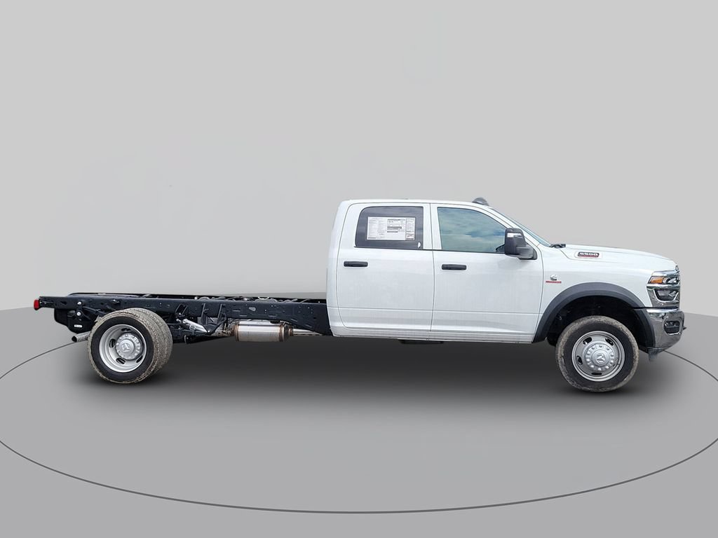 New 2025 RAM 5500 Tradesman AWD/4WD image 2