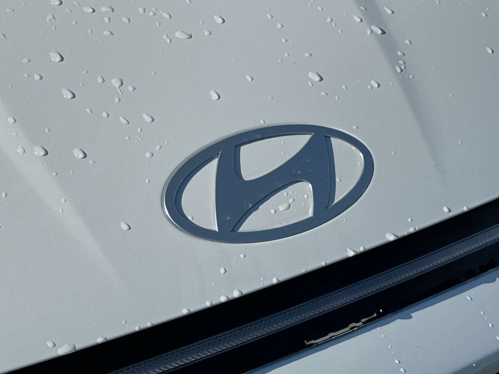 Used 2025 Hyundai Sonata Limited FWD image 8