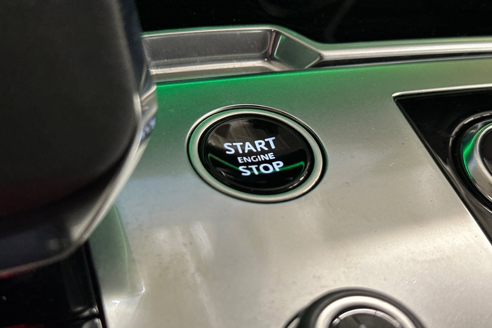 Used 2023 Land Rover Range Rover SE image 34