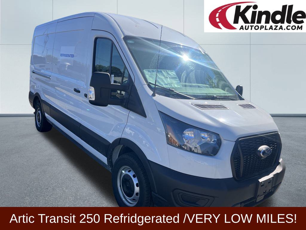 Used 2025 Ford Transit 250 148 Medium Roof