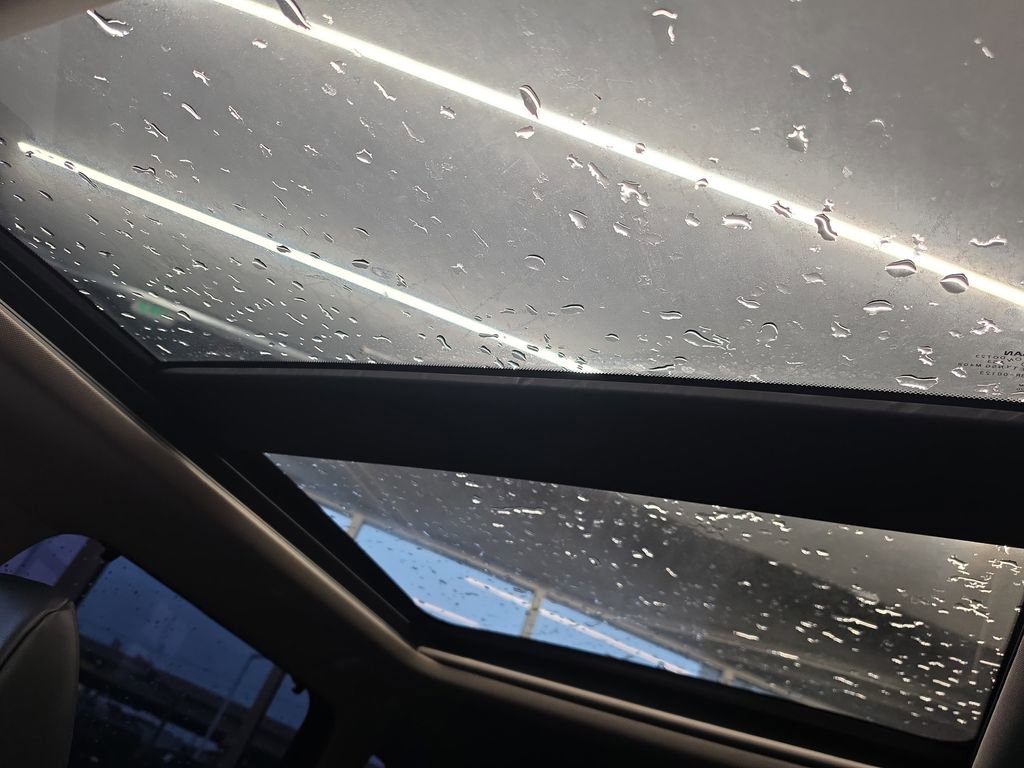 Used 2021 Nissan Rogue SV w/ Premium Package image 25