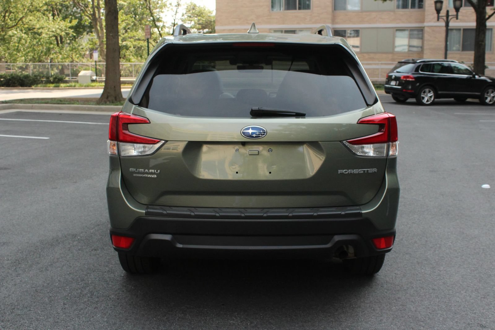 Used 2021 Subaru Forester Premium AWD/4WD image 8