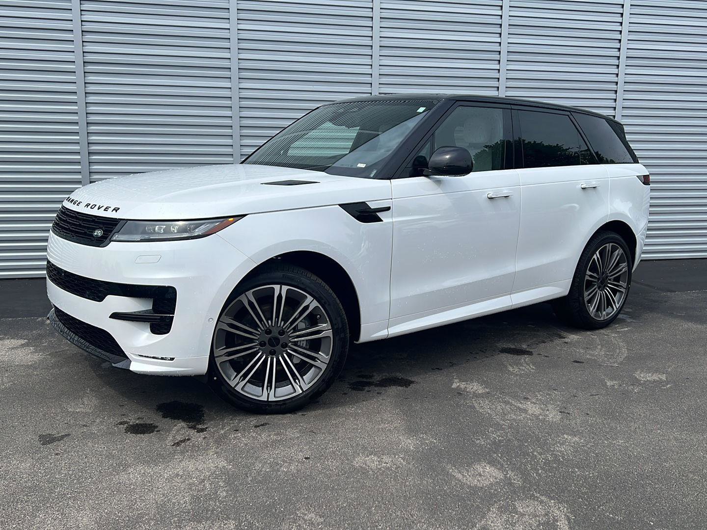 New 2026 Land Rover Range Rover Sport Dynamic SE AWD/4WD image 1