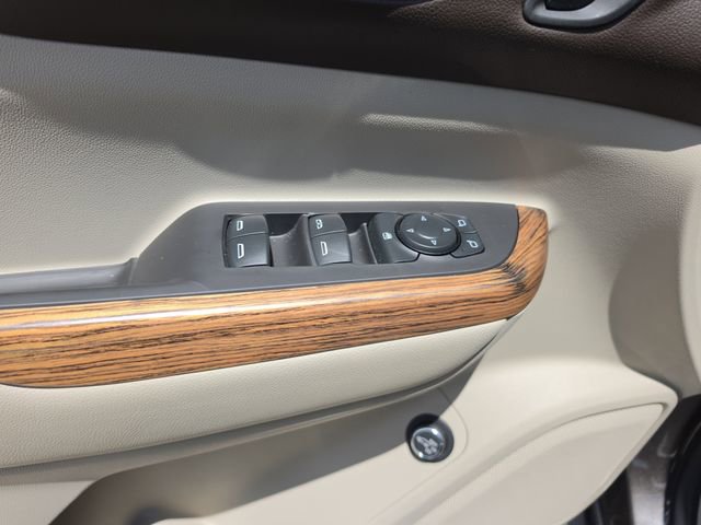 Used 2019 GMC Acadia Denali w/ Technology Package FWD image 19
