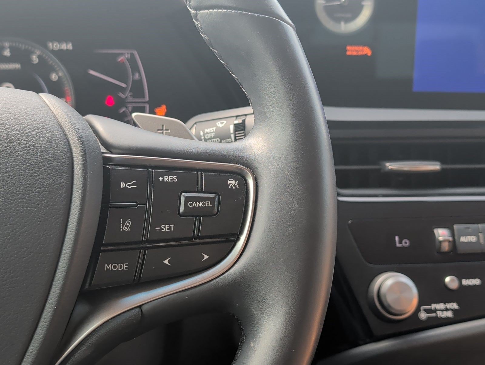 Certified 2025 Lexus ES 350 w/ Premium Package FWD image 15