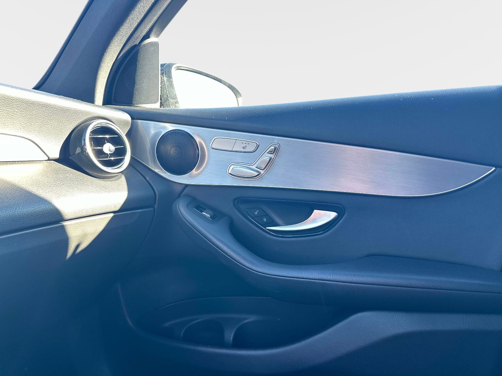 Used 2019 Mercedes-Benz GLC 300 image 20