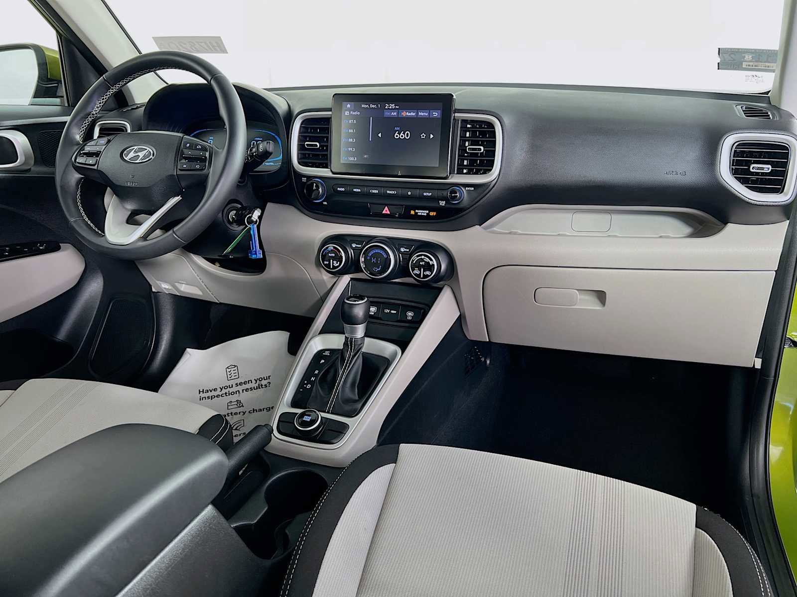 Certified 2023 Hyundai Venue SEL w/ Cargo Package image 28