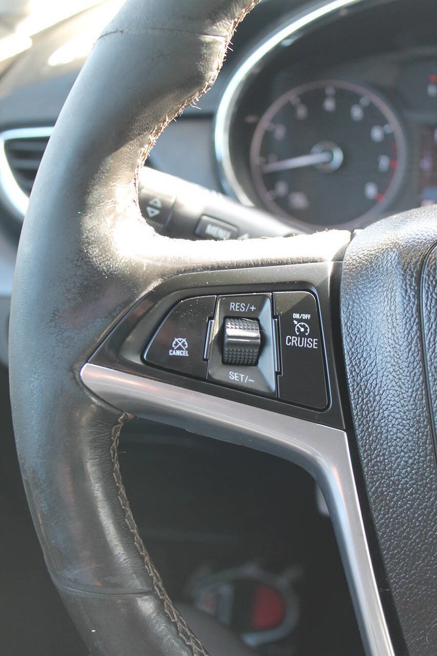 Used 2020 Buick Encore Essence image 26