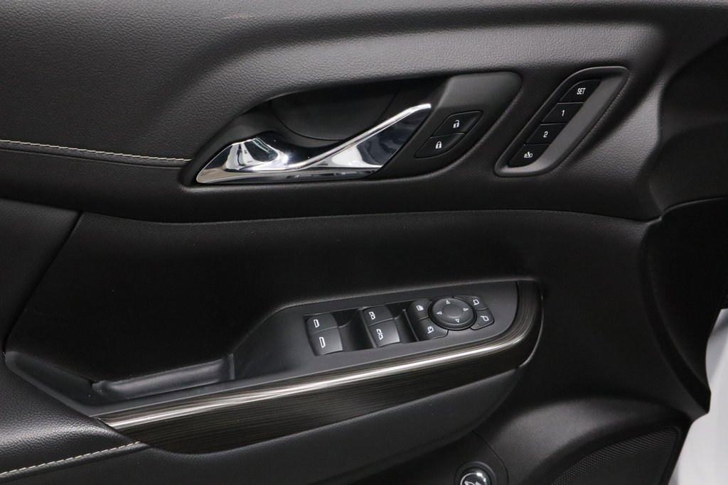 Used 2023 GMC Acadia SLT w/ Preferred Package image 23