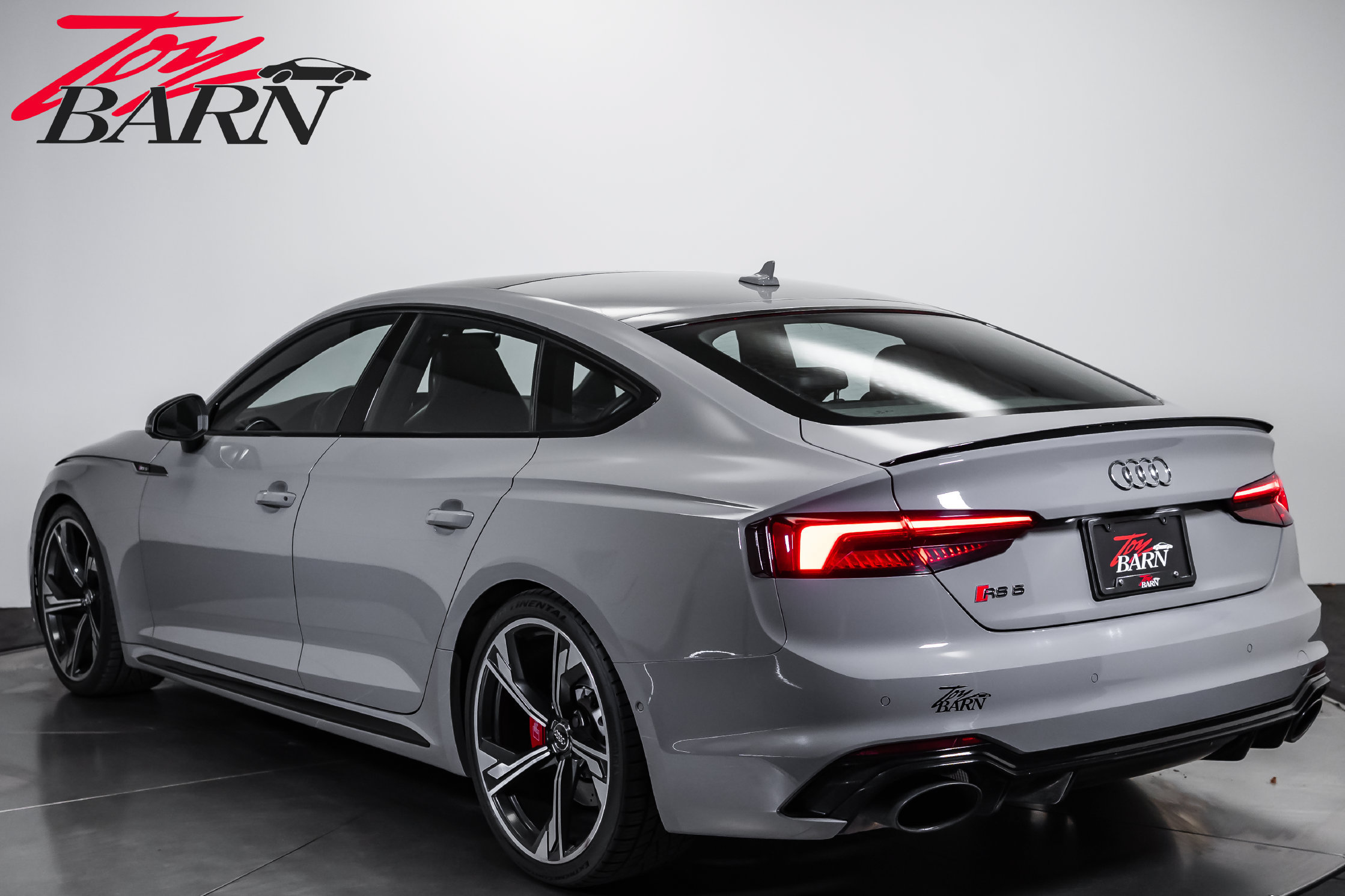 Used 2019 Audi RS 5 Sportback w/ RS Driver Assistance Package AWD/4WD image 3