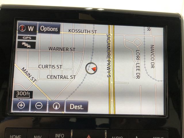 Used 2016 Toyota Land Cruiser AWD/4WD image 21