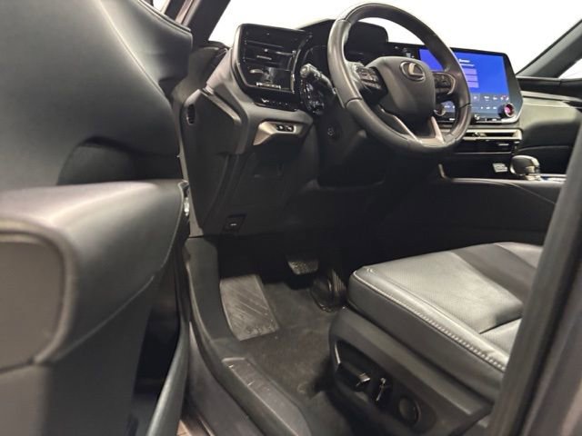 Used 2023 Lexus RX 350 Premium w/ Accessory Package image 11