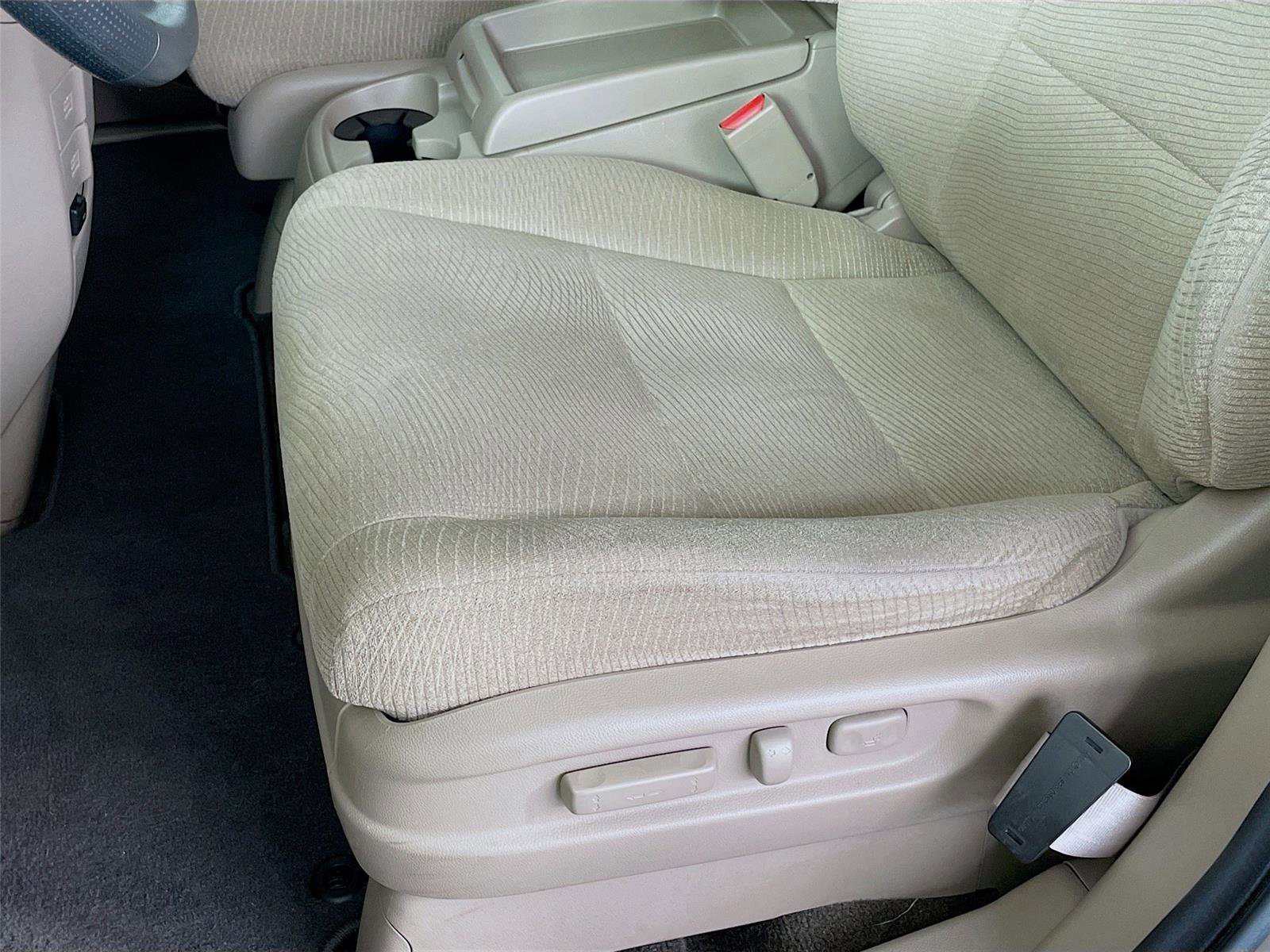 Used 2013 Honda Odyssey EX image 21