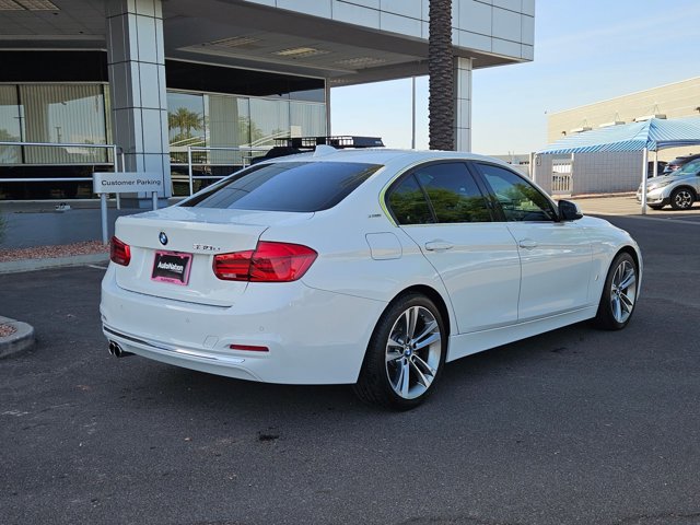 Used 2017 BMW 330e image 5