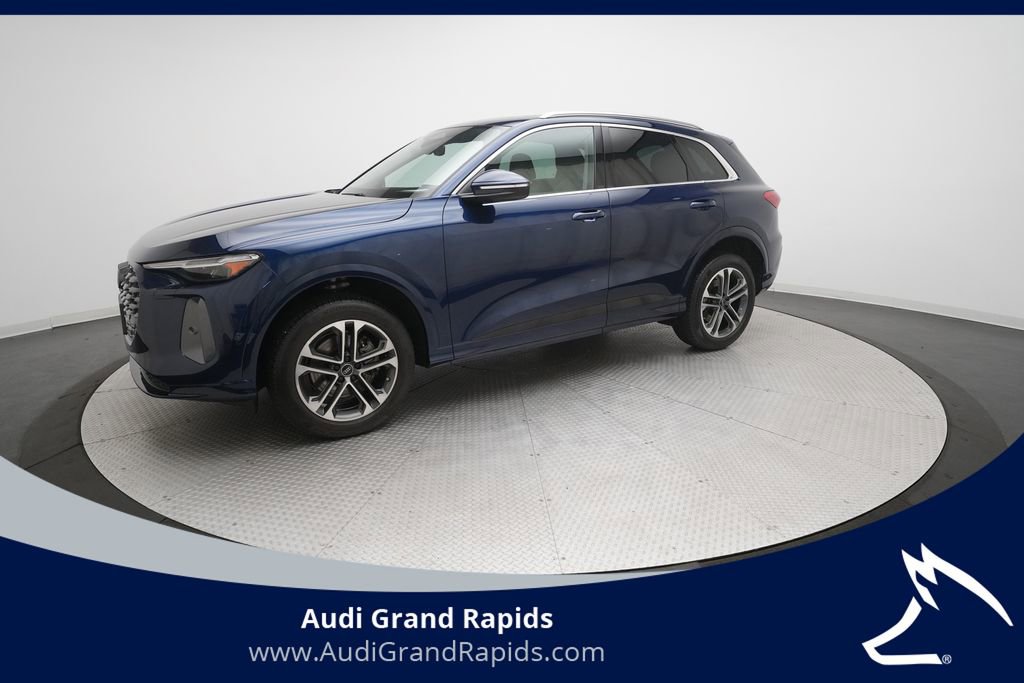 Used 2025 Audi Q5 Premium Plus w/ Premium Plus