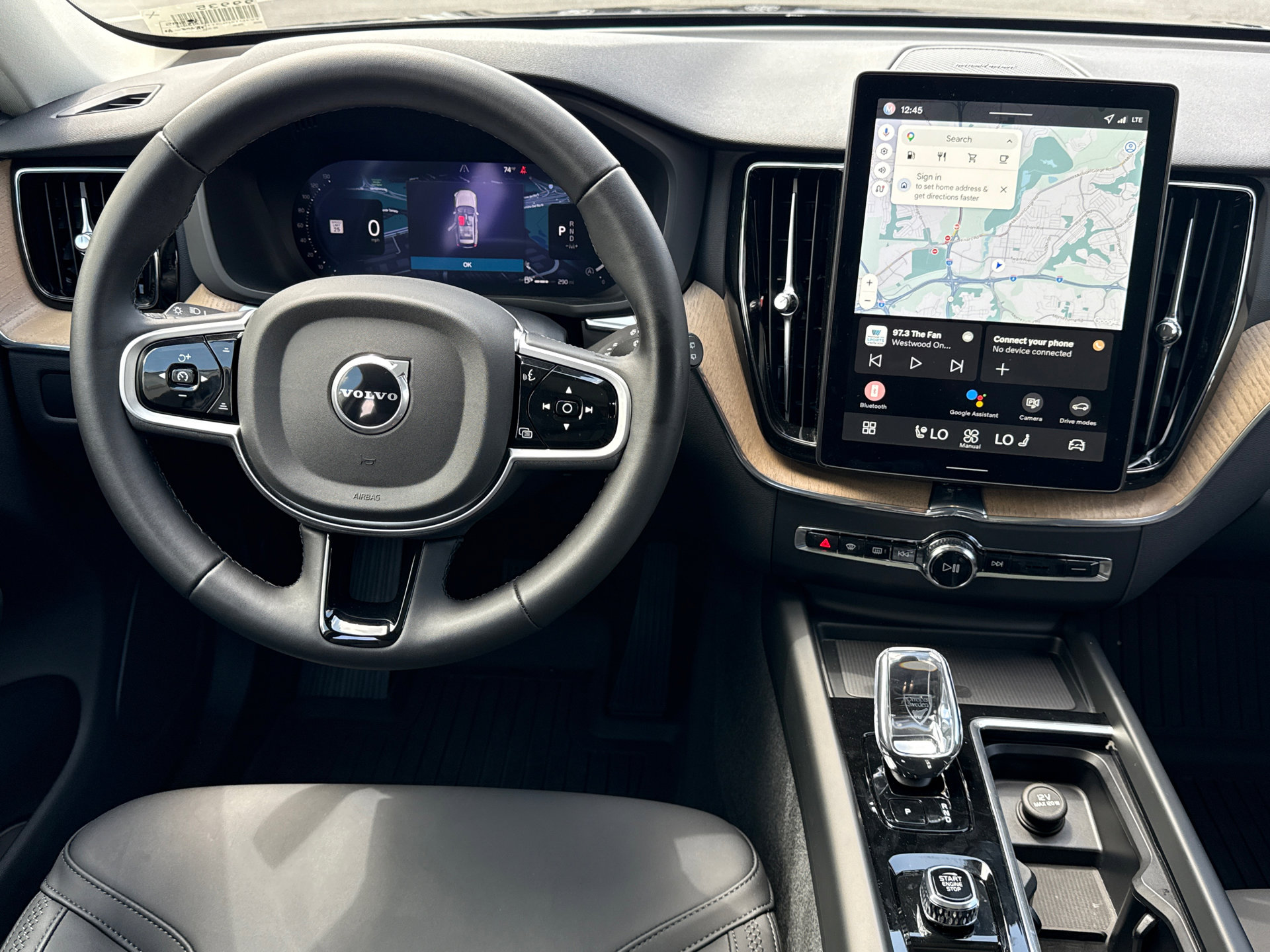 Used 2026 Volvo XC60 B5 Plus w/ Climate Package PRO AWD/4WD image 20