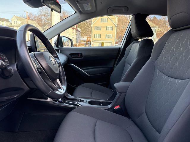 Certified 2023 Toyota Corolla Cross LE image 21