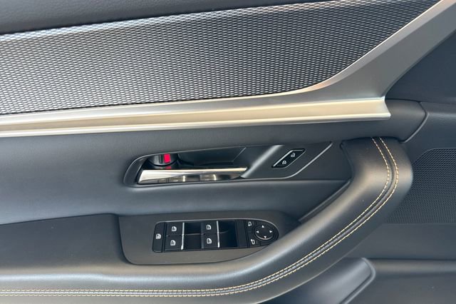 New 2025 MAZDA CX-90 Plug-In Hybrid w/Premium Sport image 11