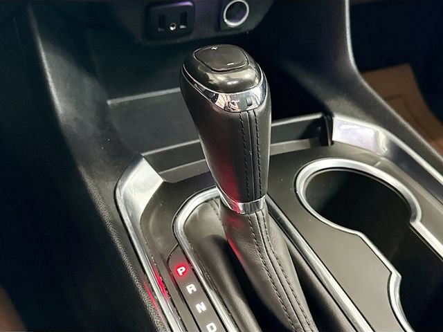 Used 2019 Chevrolet Traverse LT FWD image 17