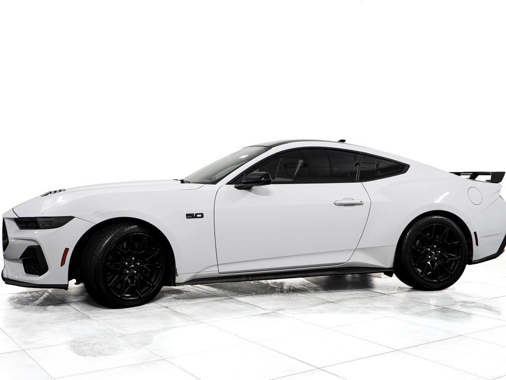 Used 2024 Ford Mustang GT Premium w/ GT Performance Package RWD image 4