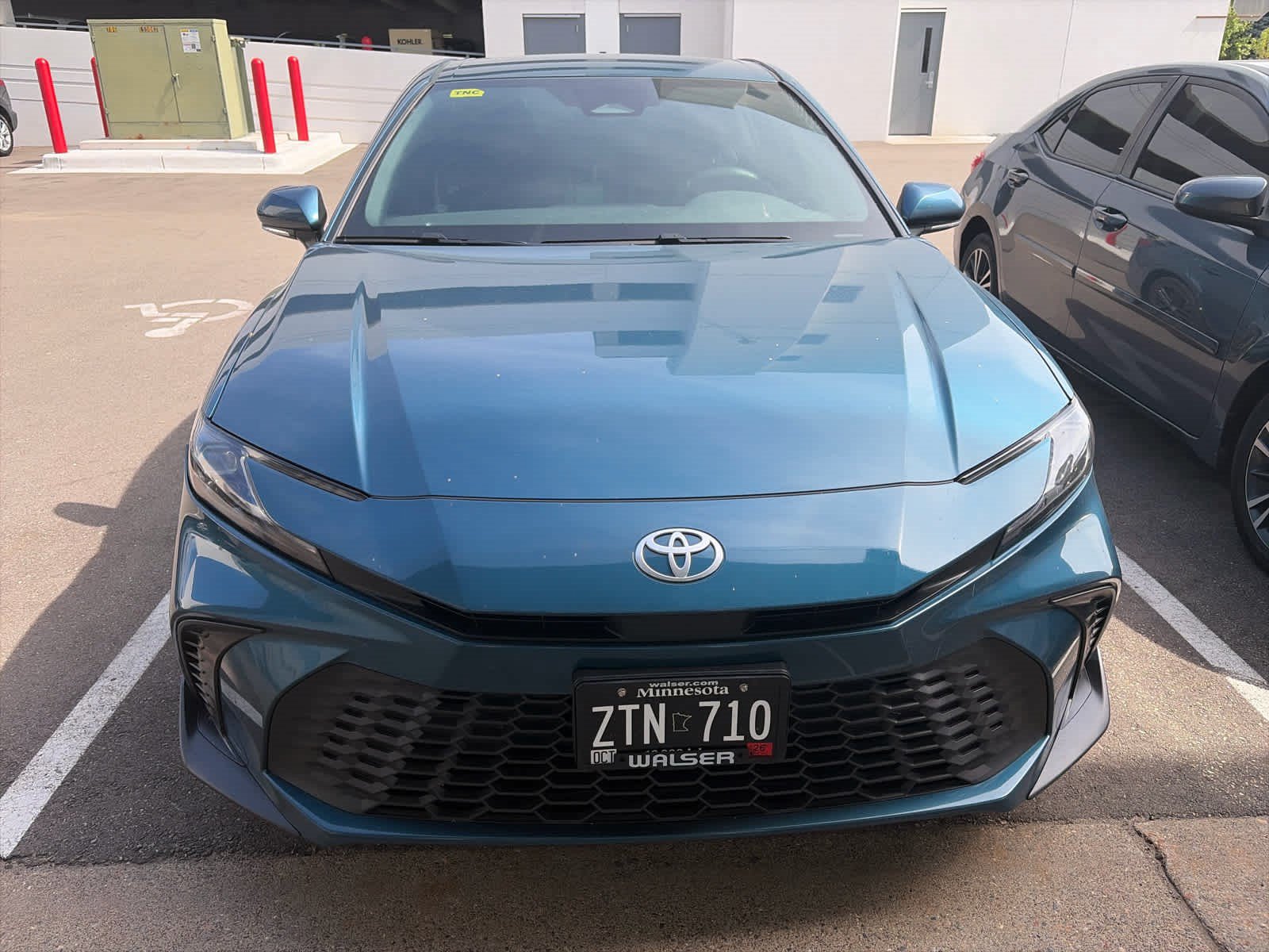 Used 2026 Toyota Camry SE w/ Convenience Package FWD image 2