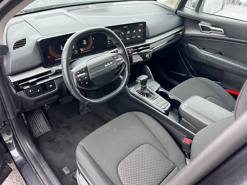 Certified 2026 Kia Sportage LX FWD image 15