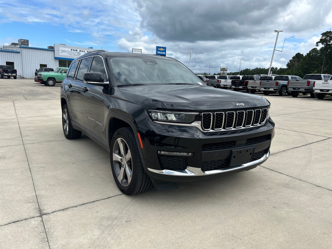 Used 2021 Jeep Grand Cherokee L Limited AWD/4WD image 2