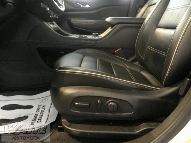 Used 2023 GMC Acadia Denali w/ Denali Ultimate Package image 19